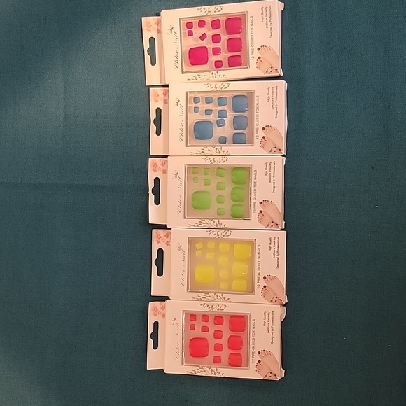 Artificial Toe nails - Picture 2 of 7